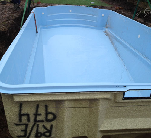 piscina fibra monocasco
